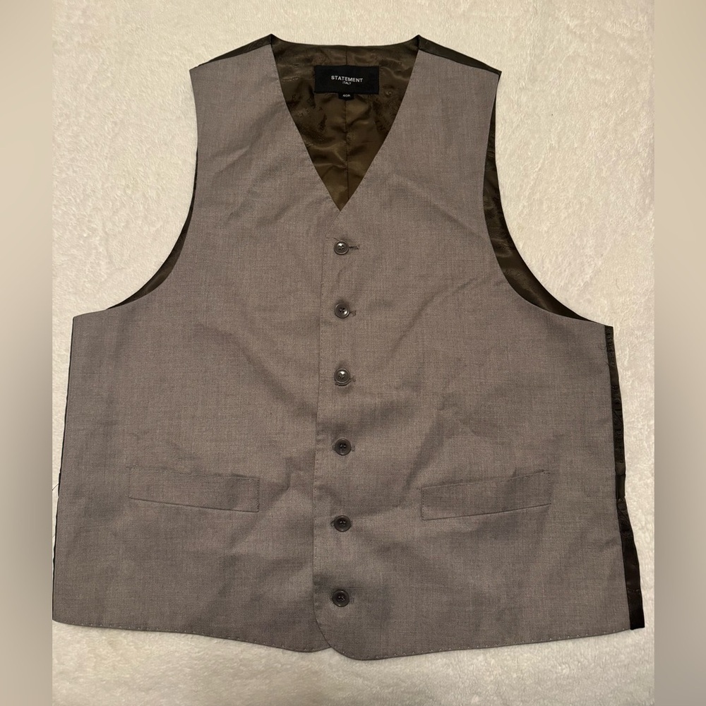 Mens Vest Size: 40R